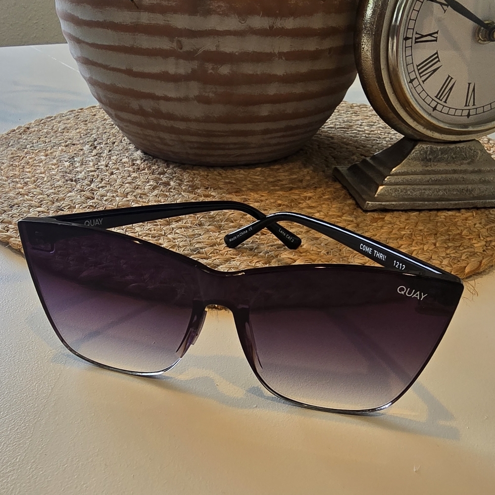 Quay "Come Thru" Sunglasses